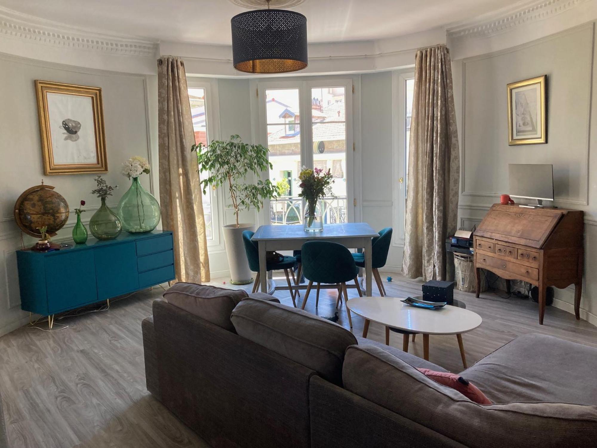 Grand 4 Pieces Bourgeois Familial Apartment *
